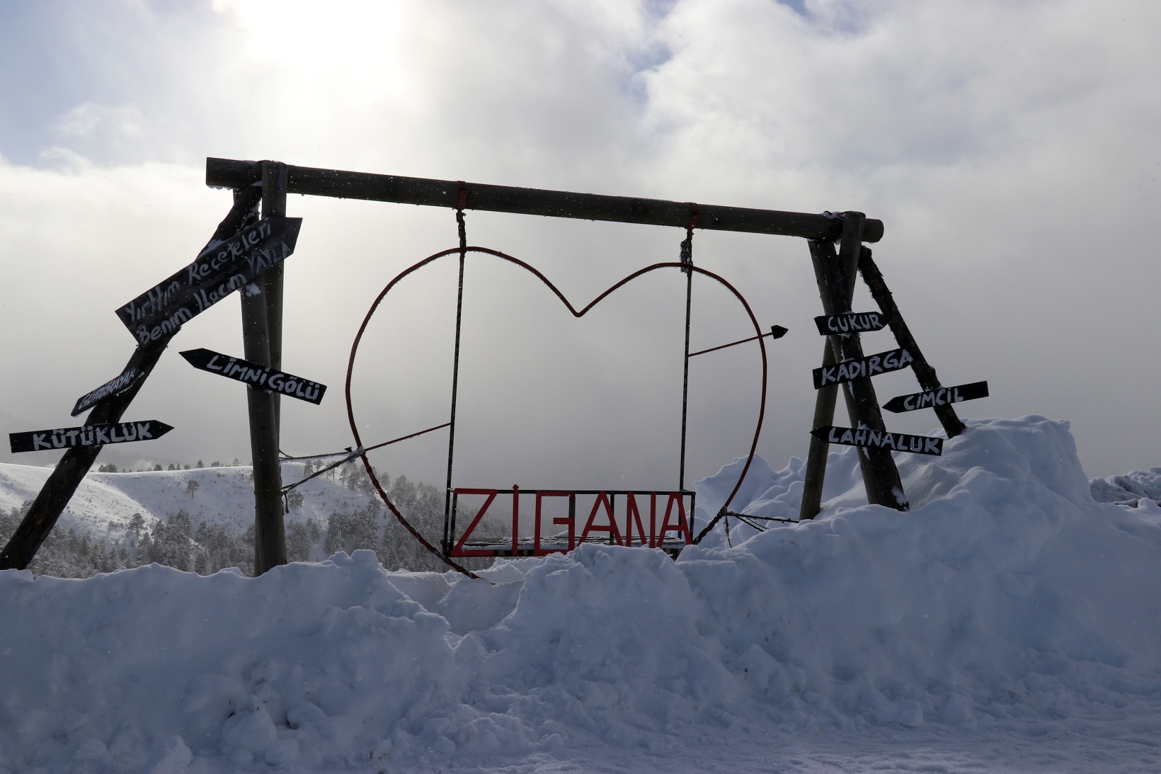 Zigana’da kar kalınlığı 1 metreye yaklaştı 10