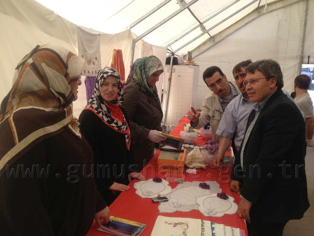 Üstün'ün İl Merkezindeki Yoğun Temposu 9