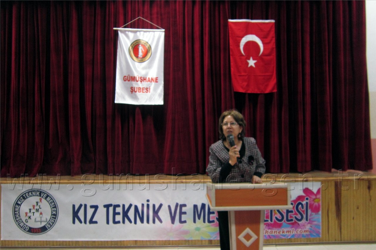 Öğrencilere Kadın Hakları ve Şiddet Konulu Konferans 1