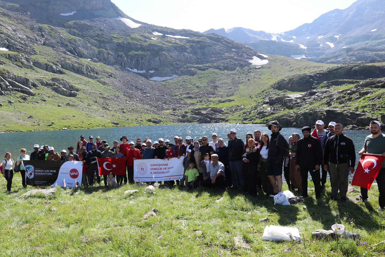 Artabel Gölleri'nde 15 Temmuz şehitleri anısına unutulmaz doğa yürüyüşü 28