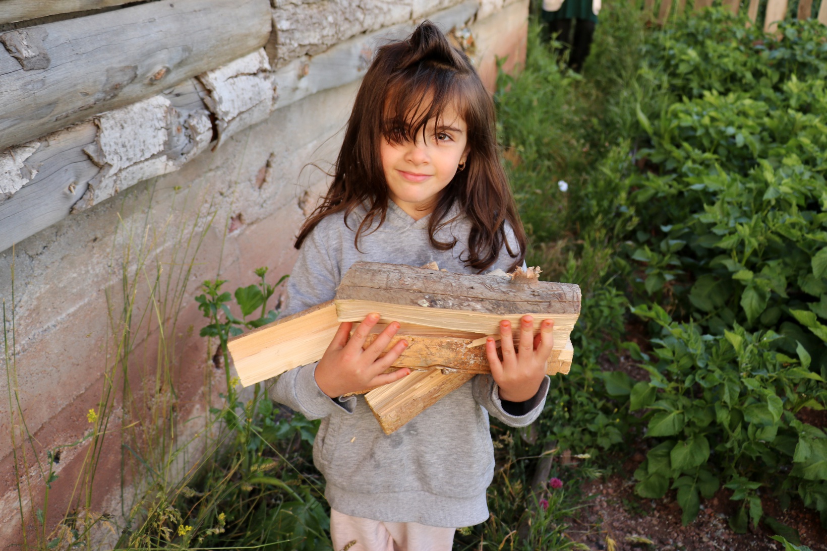 Gümüşhane'nin yüksek kesimlerinde sobalar sönmek bilmiyor 4