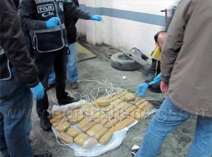 Gümüşhane'de 26,5 Kilogram Eroin Ele Geçirildi 1