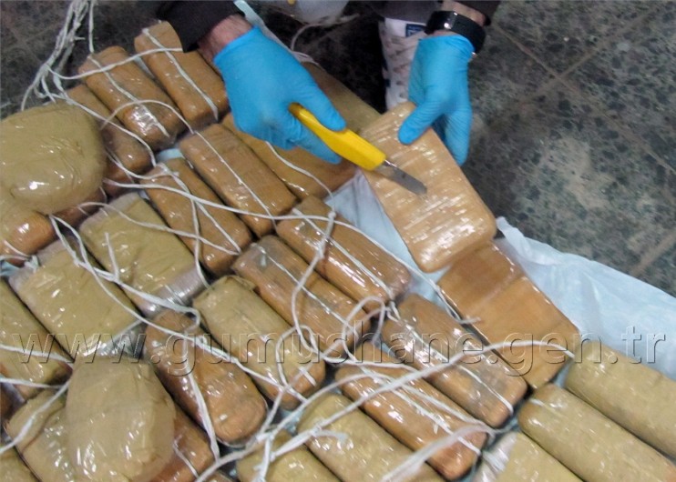 Gümüşhane'de 26,5 Kilogram Eroin Ele Geçirildi 2