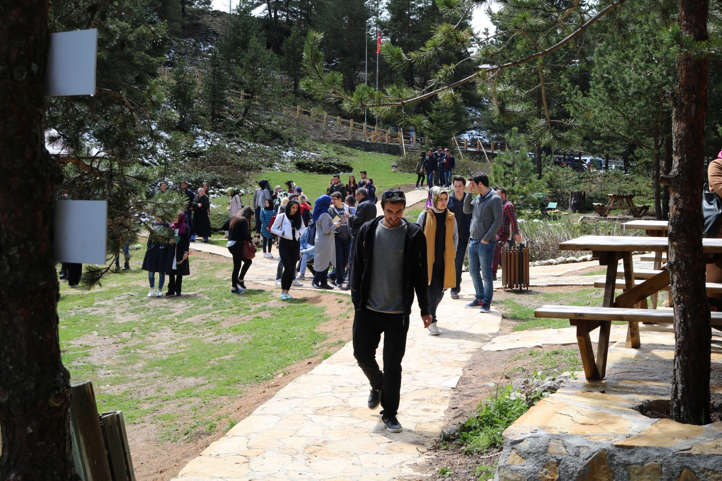 Üniversite öğrencileri önce Tomara sonra Limni Gölünde coştu 26