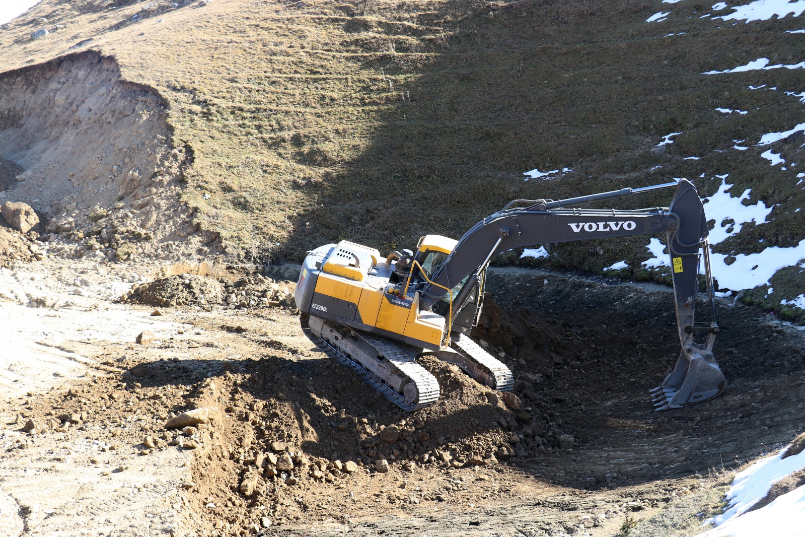 12 bin yıllık Buzul Göl olduğu iddia edilmişti; su birikintisi çıktı 4