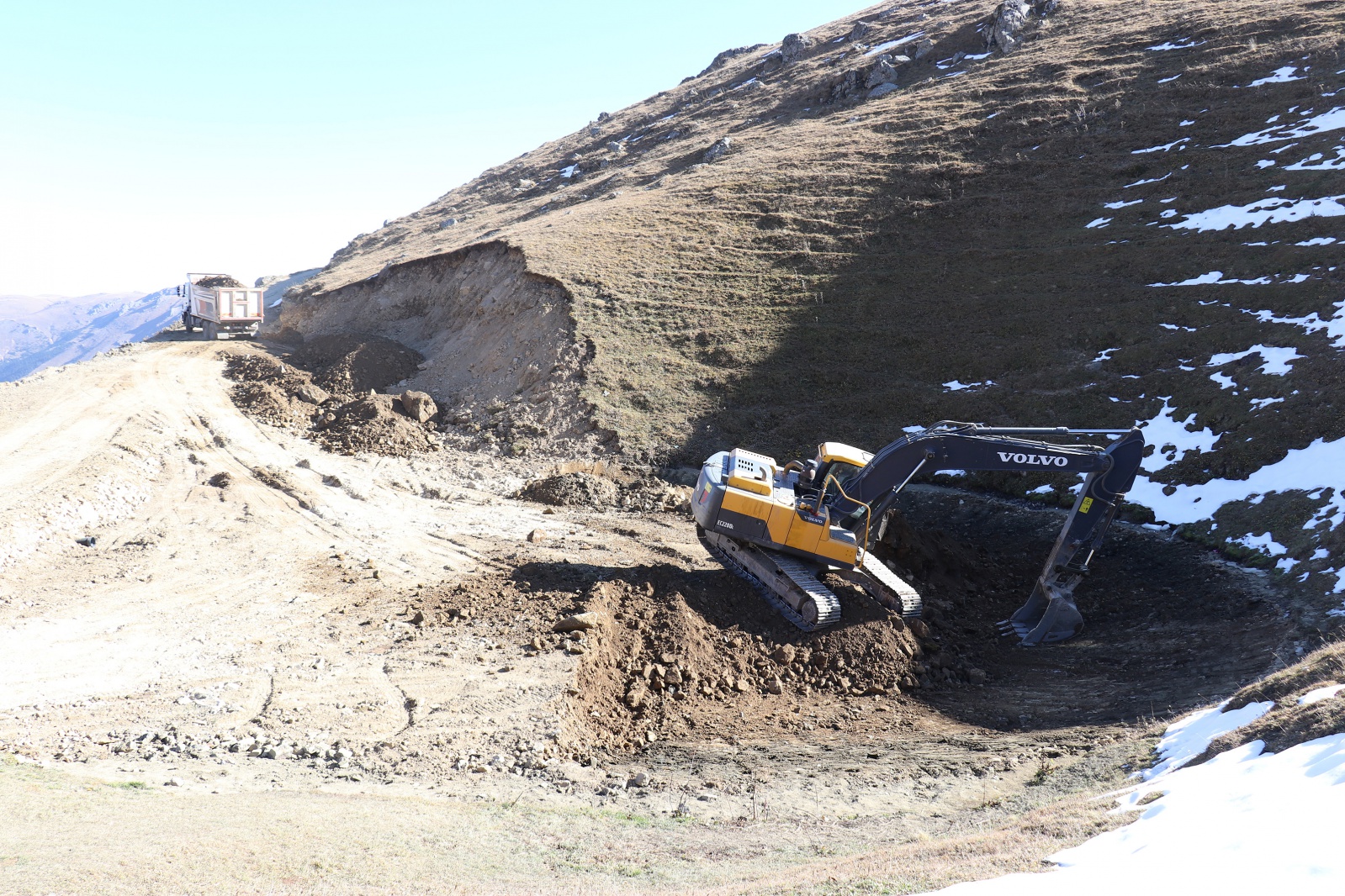 12 bin yıllık Buzul Göl olduğu iddia edilmişti; su birikintisi çıktı 14