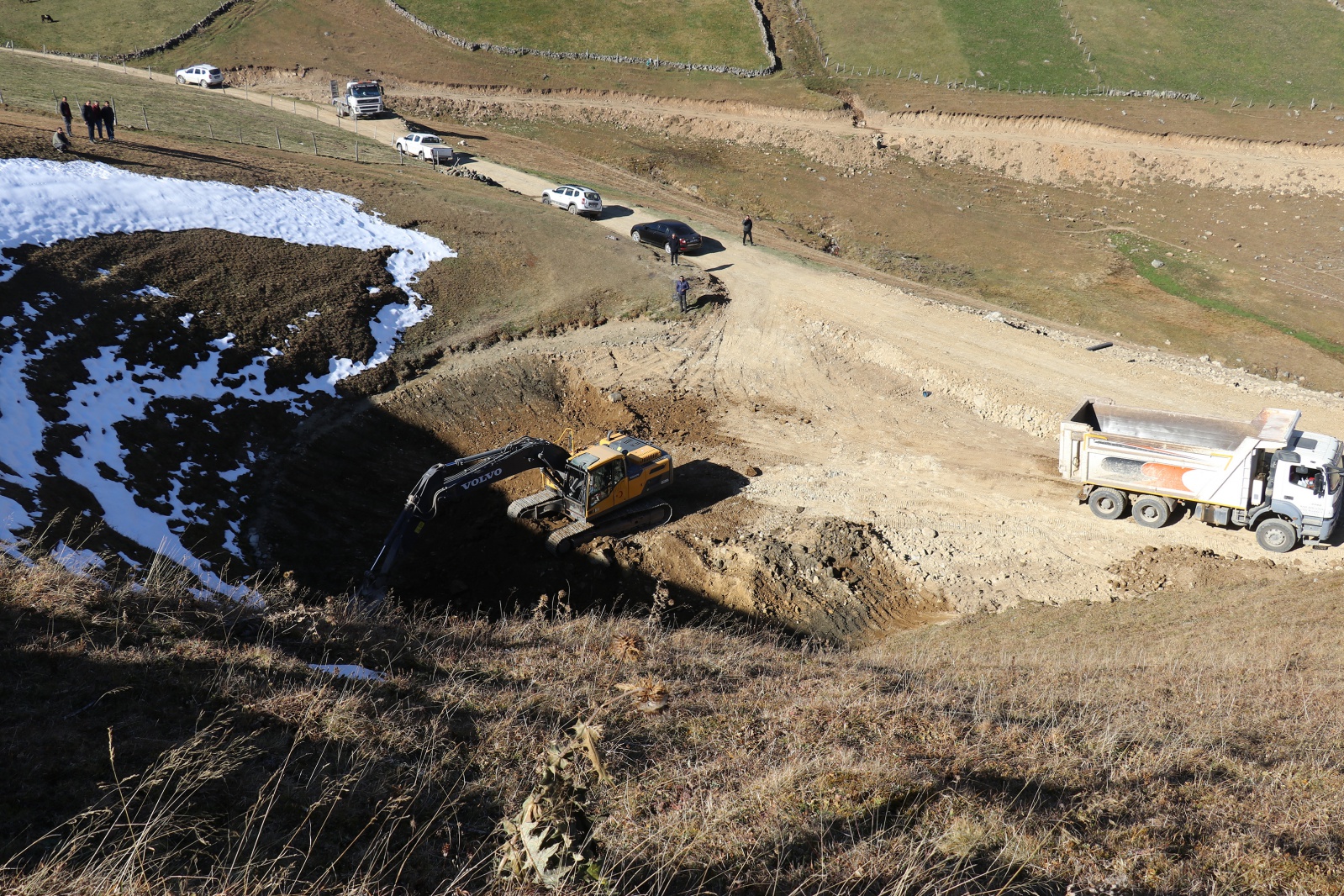 12 bin yıllık Buzul Göl olduğu iddia edilmişti; su birikintisi çıktı 12