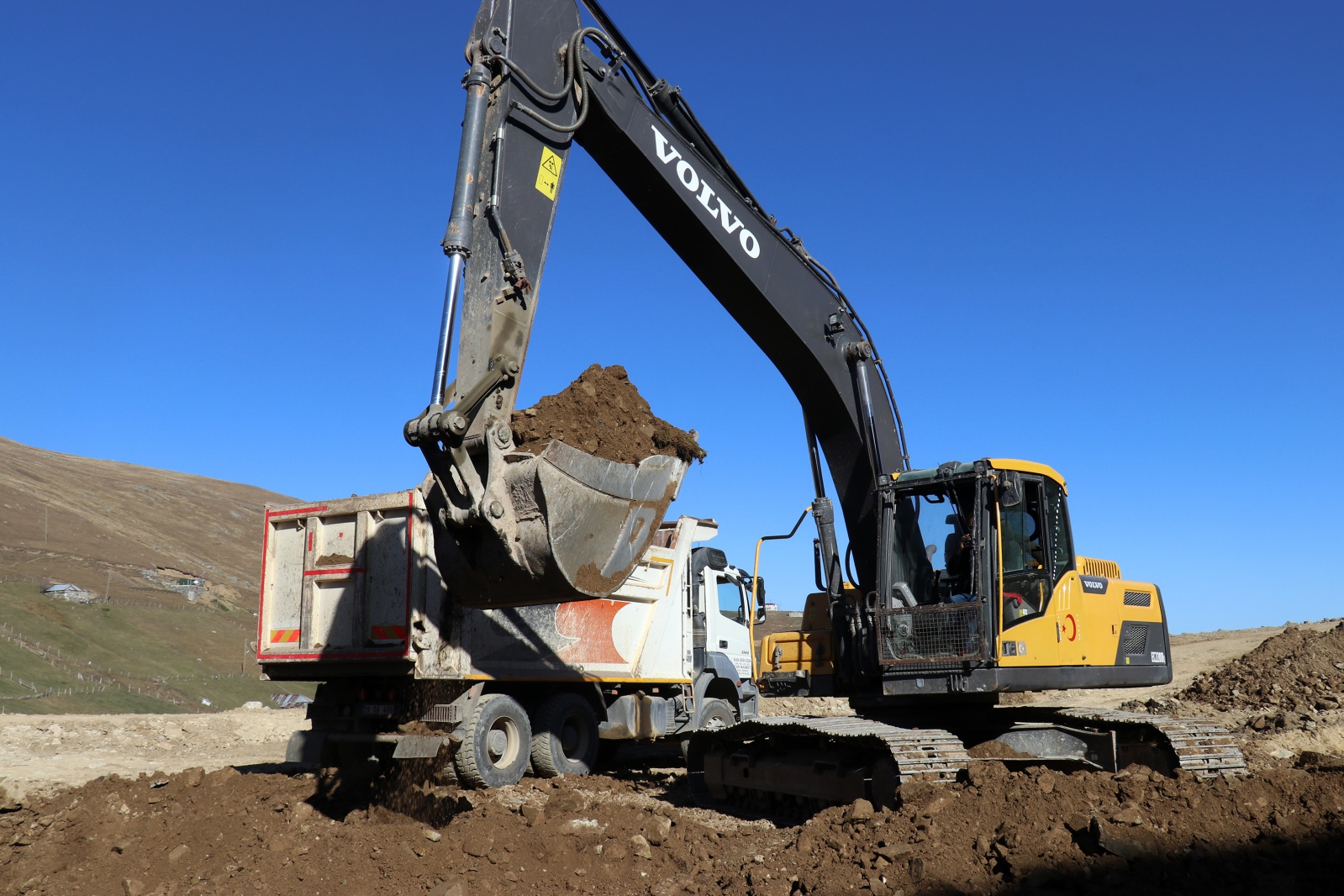 12 bin yıllık Buzul Göl olduğu iddia edilmişti; su birikintisi çıktı 10