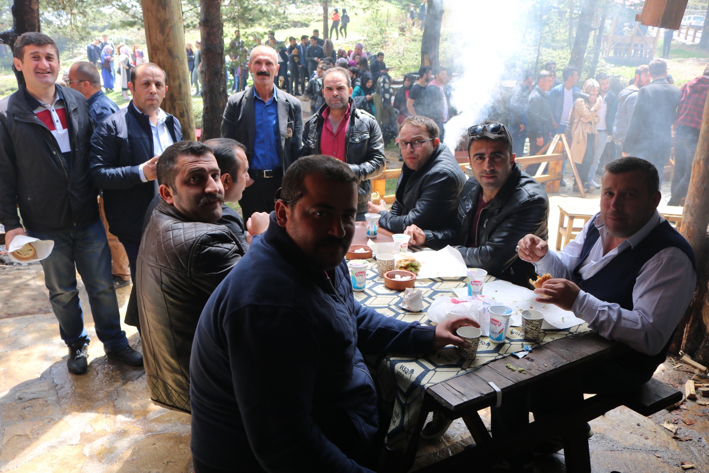 Üniversite öğrencileri önce Tomara sonra Limni Gölünde coştu 24