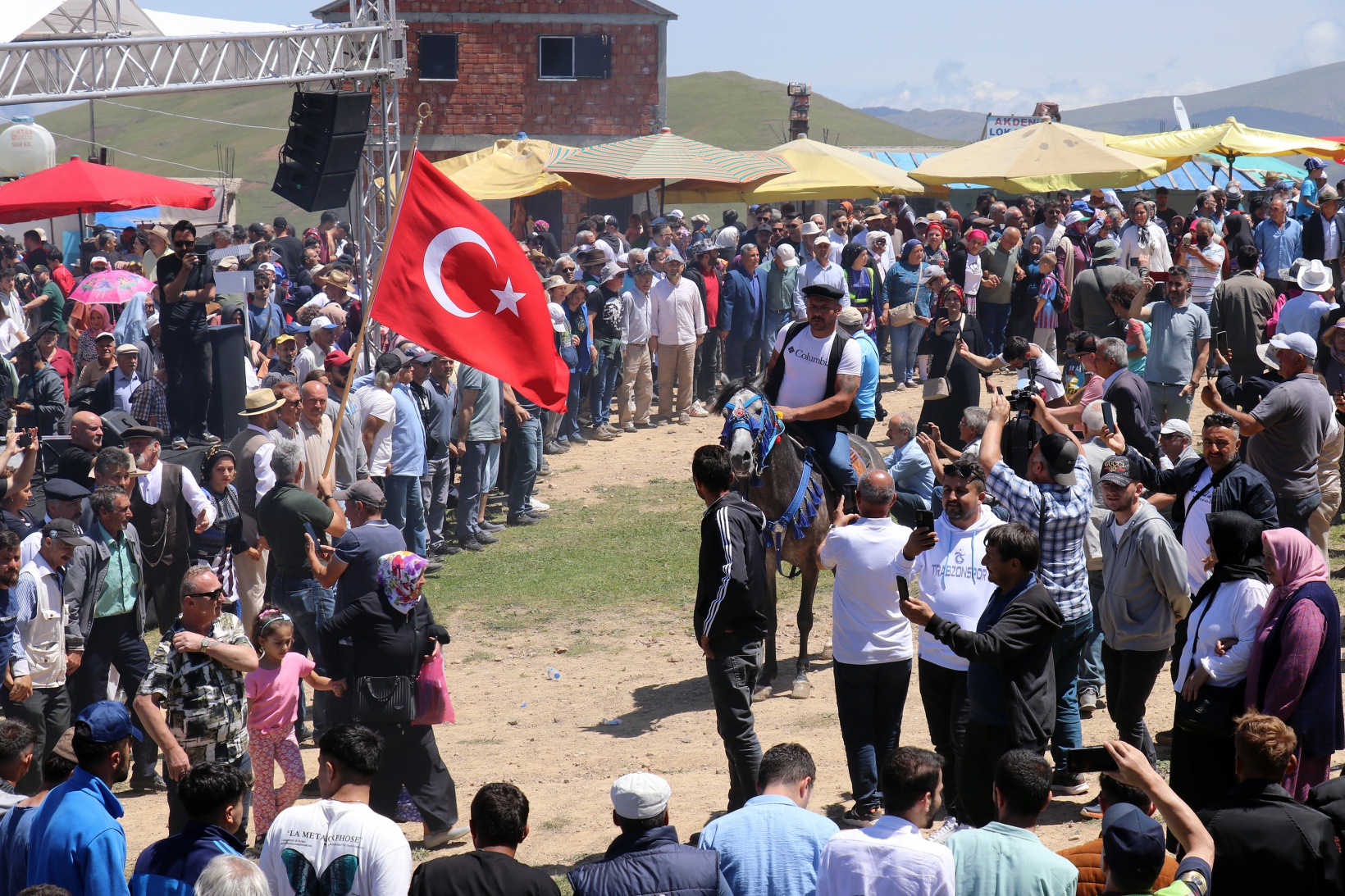 Kadırga Yaylasında şenlik coşkusu 23