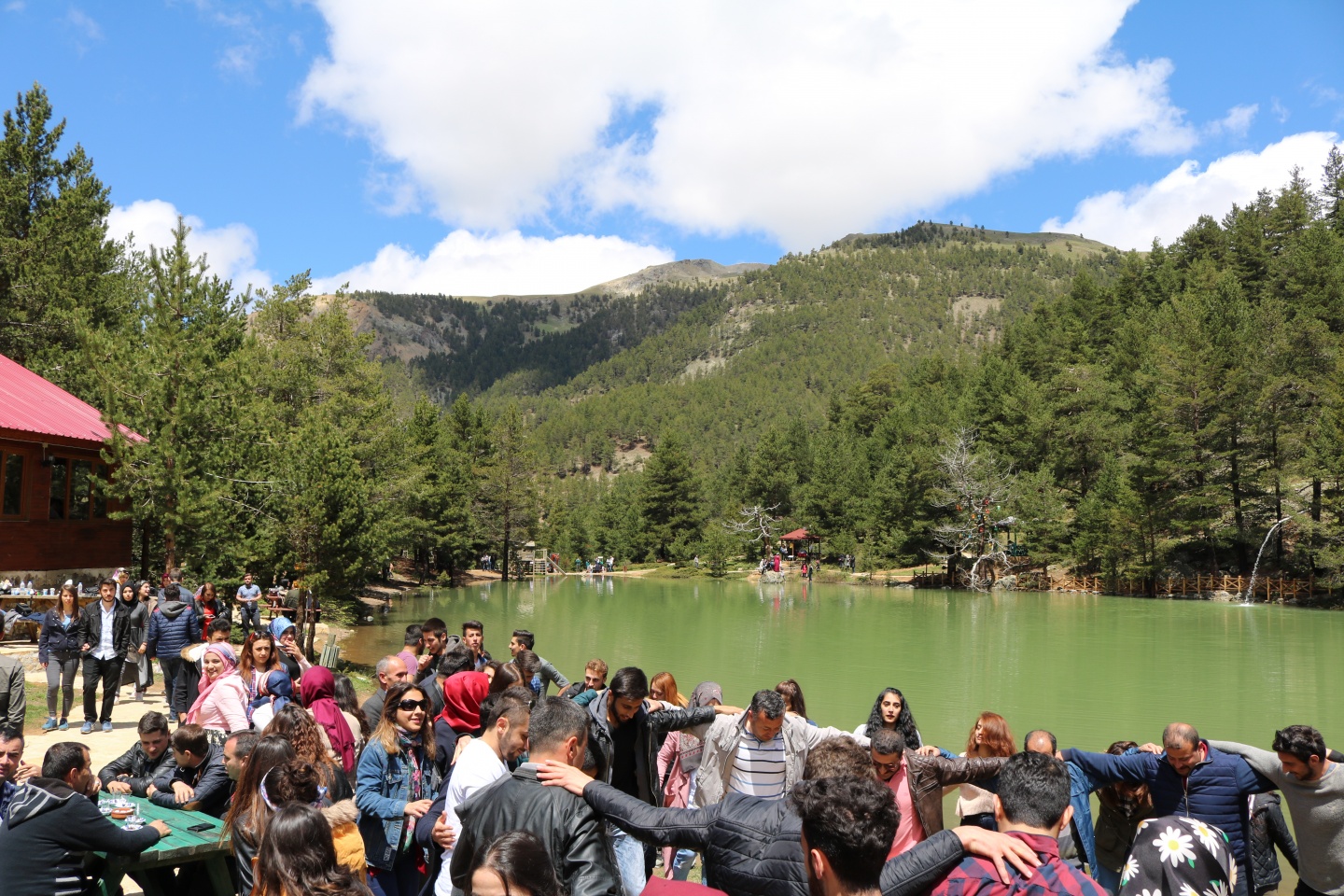 Üniversite öğrencileri önce Tomara sonra Limni Gölünde coştu 35