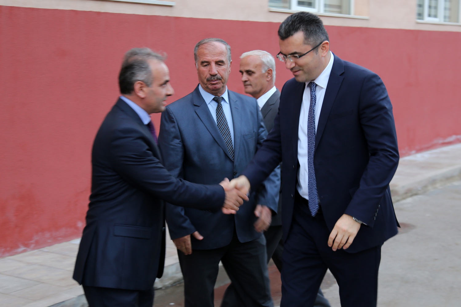 Vali Memiş, Özel İdare çalışanlarıyla vedalaştı 1