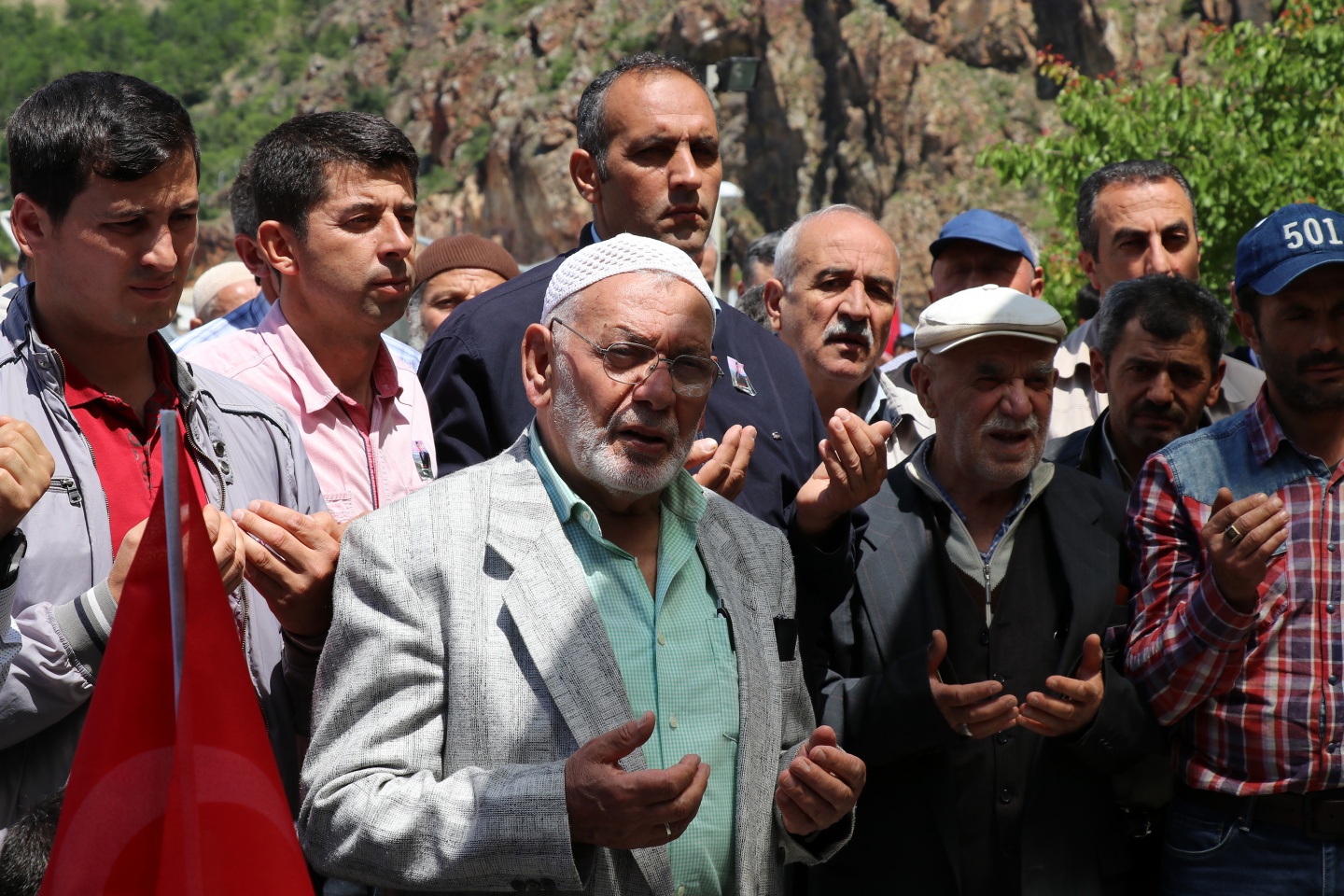 Tunceli’de kaçırılan öğretmenimizin sağ olduğu değerlendiriliyor 15