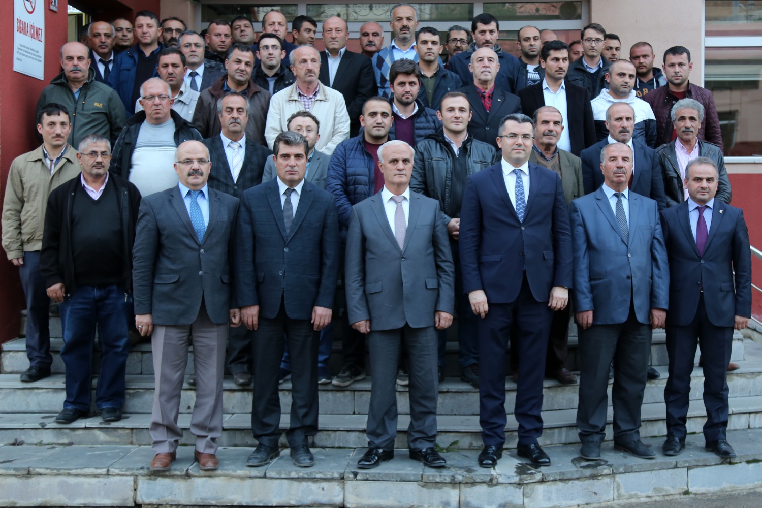 Vali Memiş, Özel İdare çalışanlarıyla vedalaştı 8