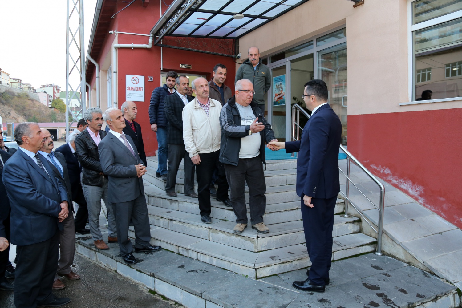 Vali Memiş, Özel İdare çalışanlarıyla vedalaştı 16