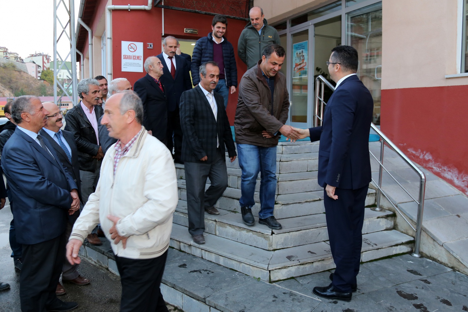 Vali Memiş, Özel İdare çalışanlarıyla vedalaştı 14