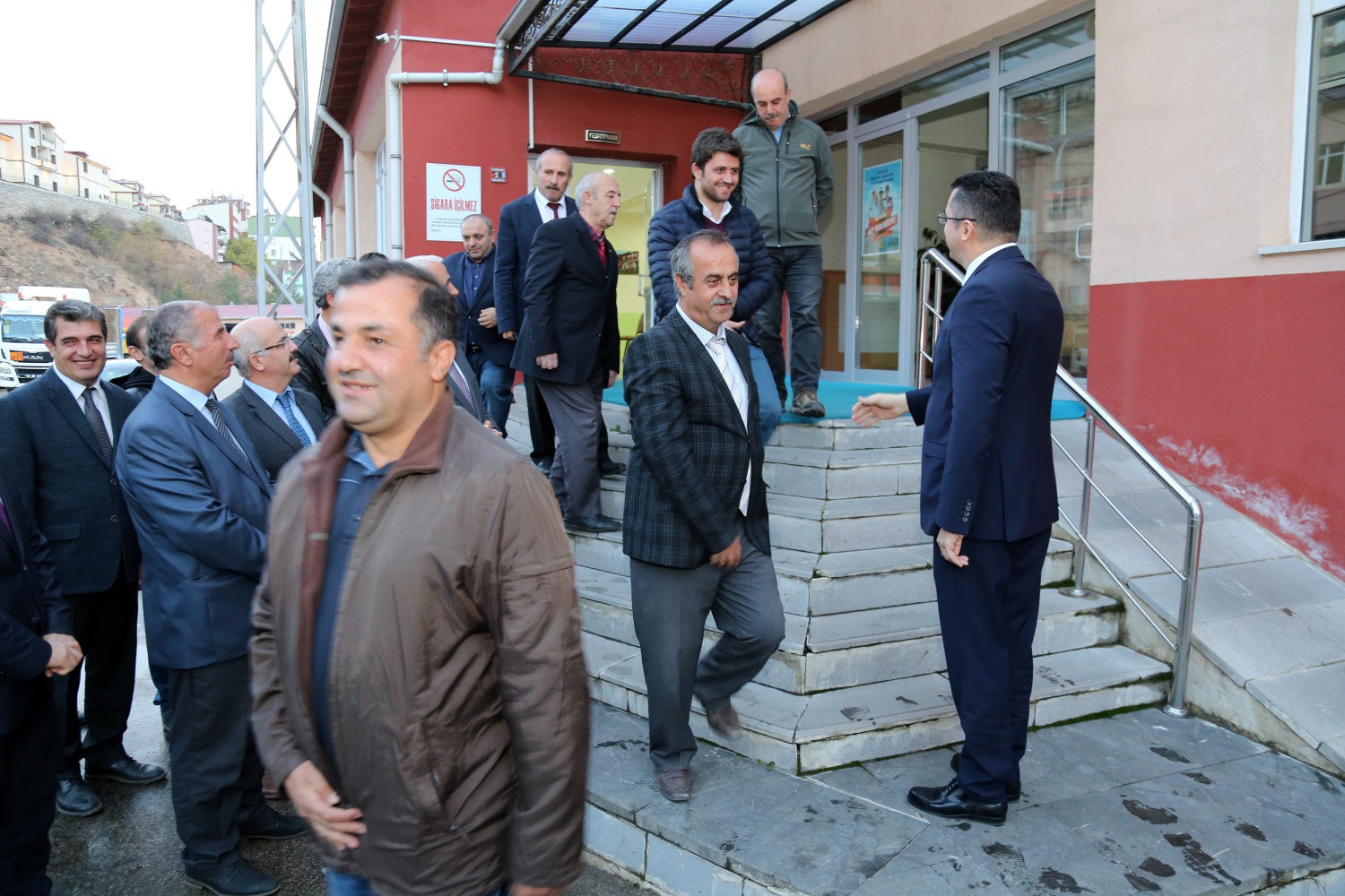 Vali Memiş, Özel İdare çalışanlarıyla vedalaştı 18