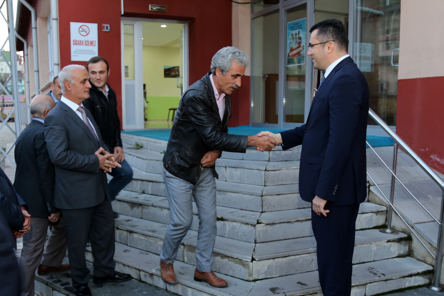 Vali Memiş, Özel İdare çalışanlarıyla vedalaştı 21