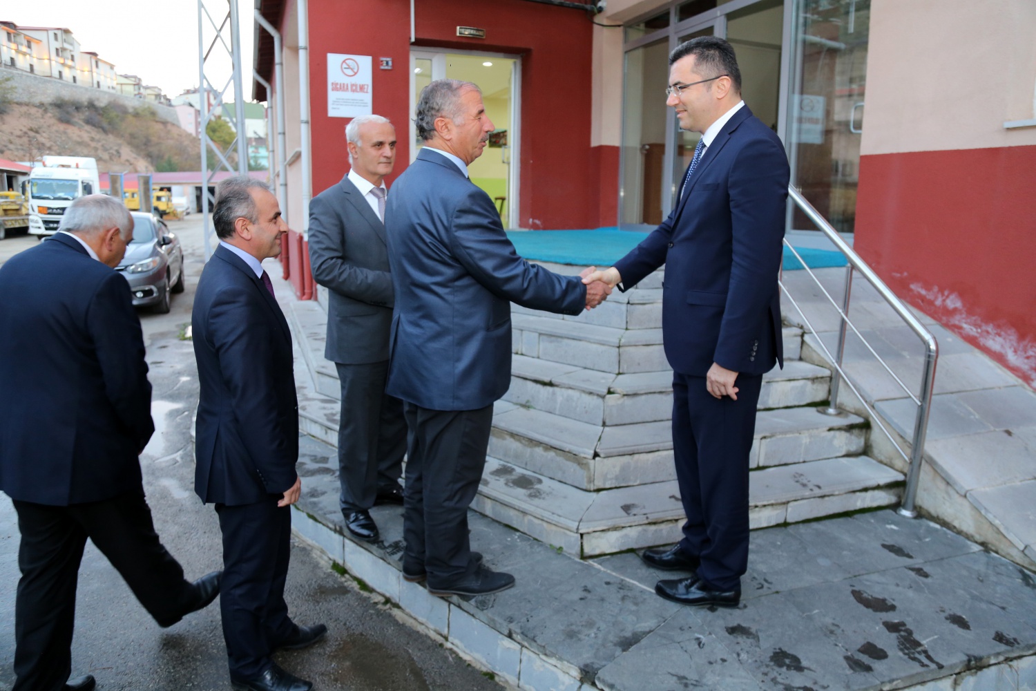 Vali Memiş, Özel İdare çalışanlarıyla vedalaştı 25