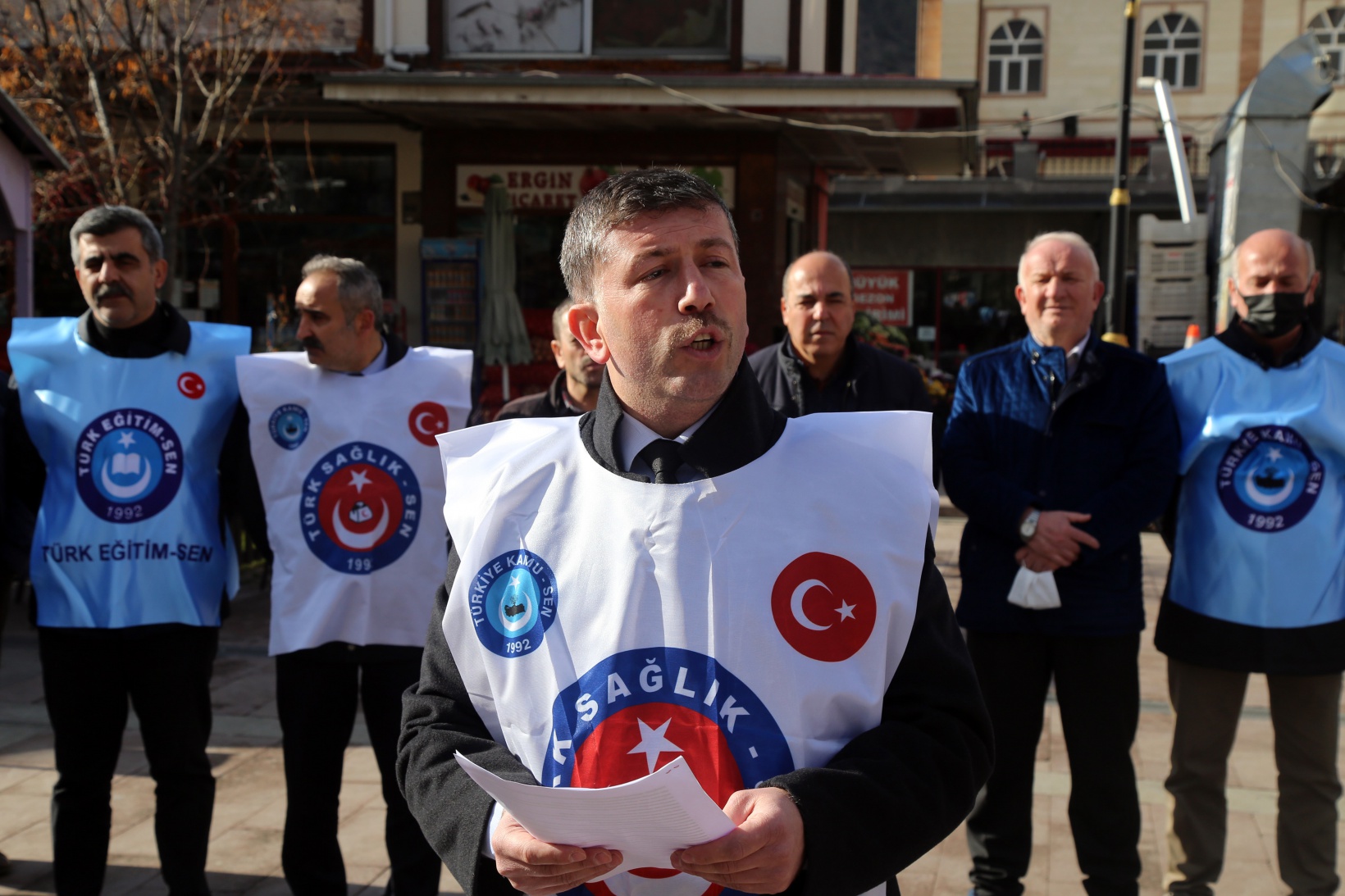 Kamu-Sen: Ek zam ve refah payı vazgeçilmezdir 10