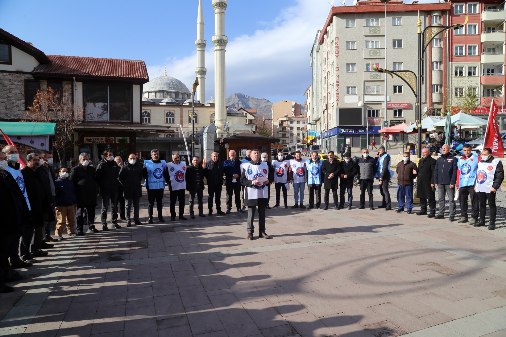 Kamu-Sen: Ek zam ve refah payı vazgeçilmezdir 8