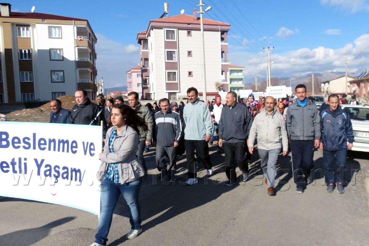 Kelkit’te Sağlıklı Yaşam Yürüyüşü Yapıldı 2