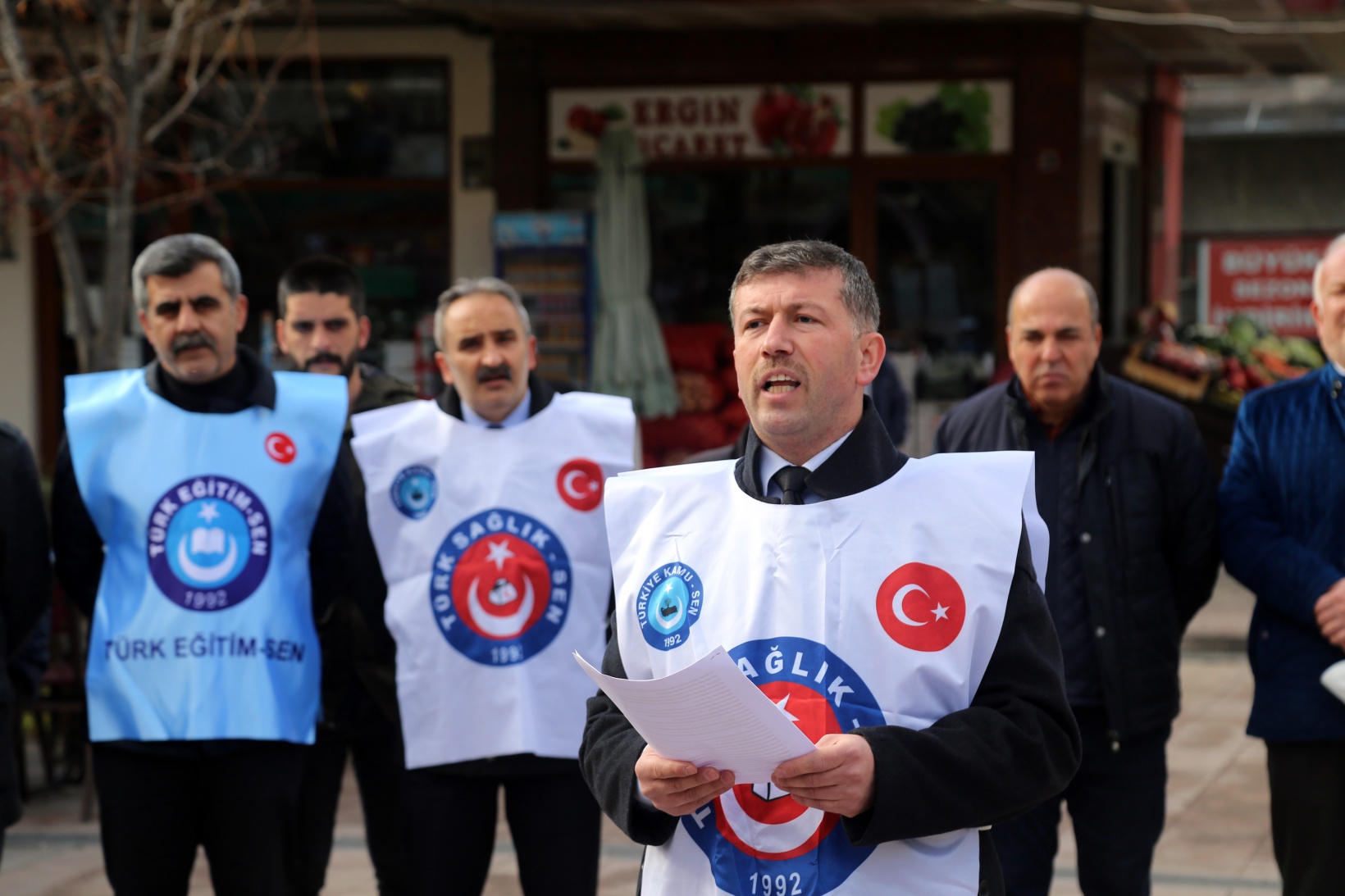 Kamu-Sen: Ek zam ve refah payı vazgeçilmezdir 12