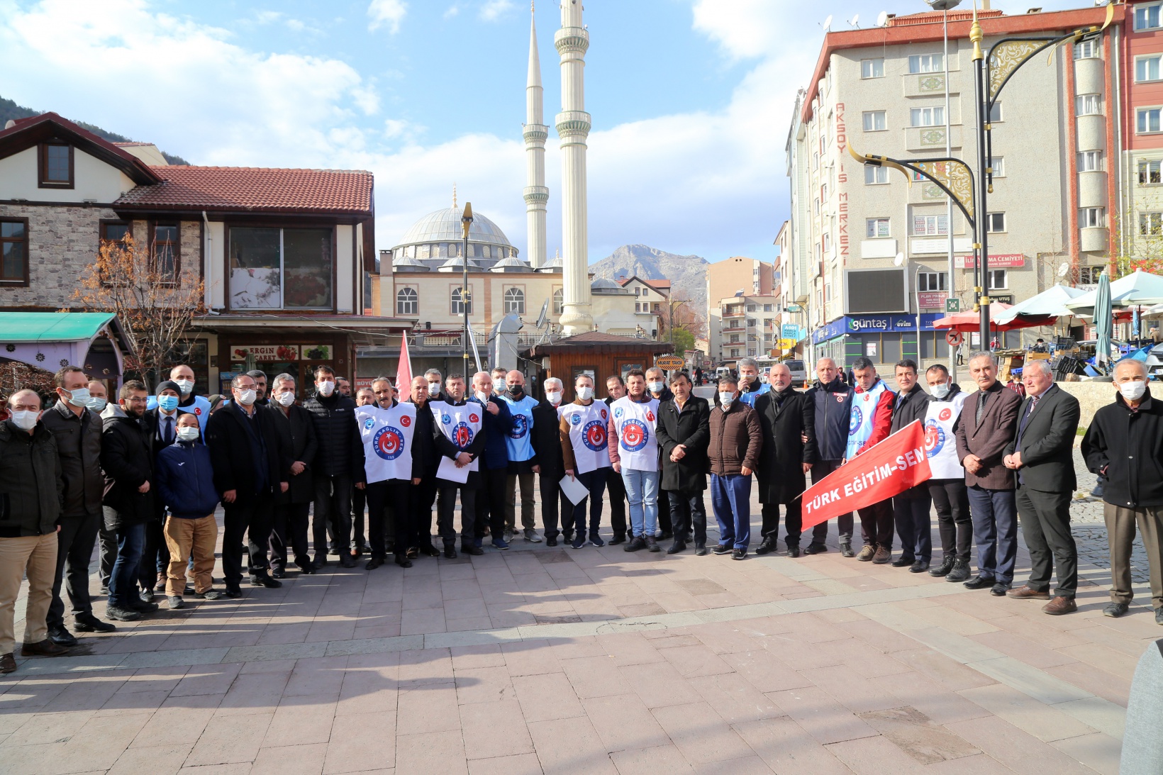 Kamu-Sen: Ek zam ve refah payı vazgeçilmezdir 4