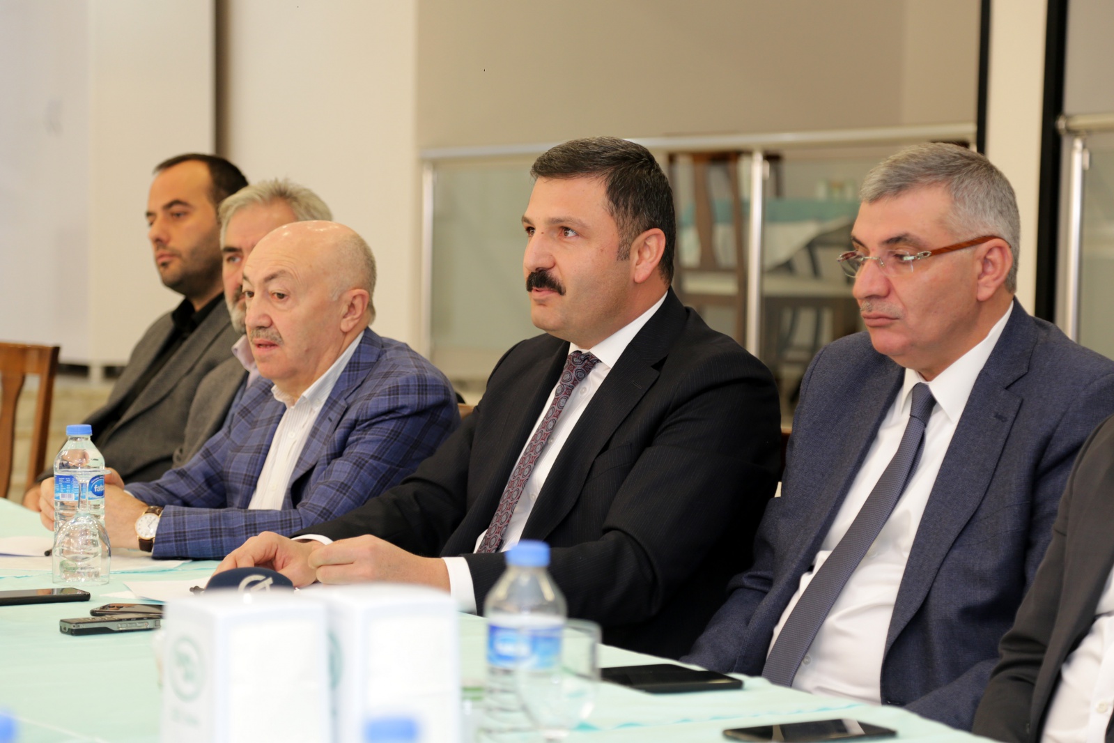 Milletvekilleri Dipsiz Göl’ü değerlendirdi 1