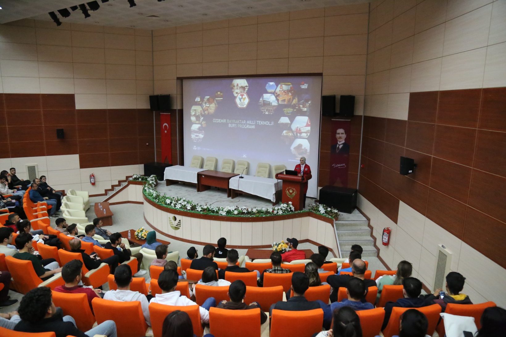 GÜ’de Özdemir Bayraktar Milli Teknoloji Burs Programı tanıtıldı 4