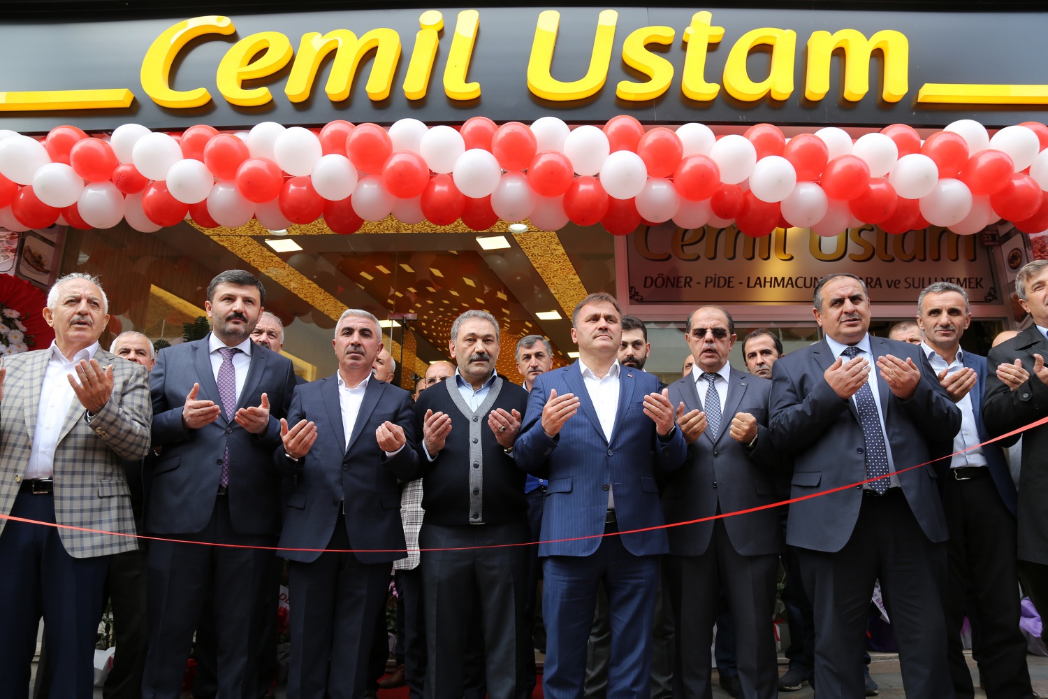 ‘Cemil Ustam’ açıldı 4
