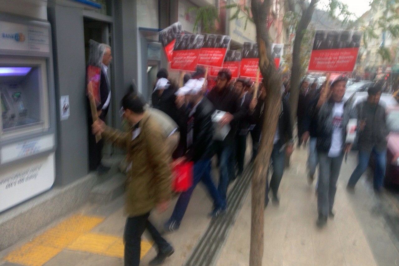 CHP’den 17-25 Aralık’a gönderme 2