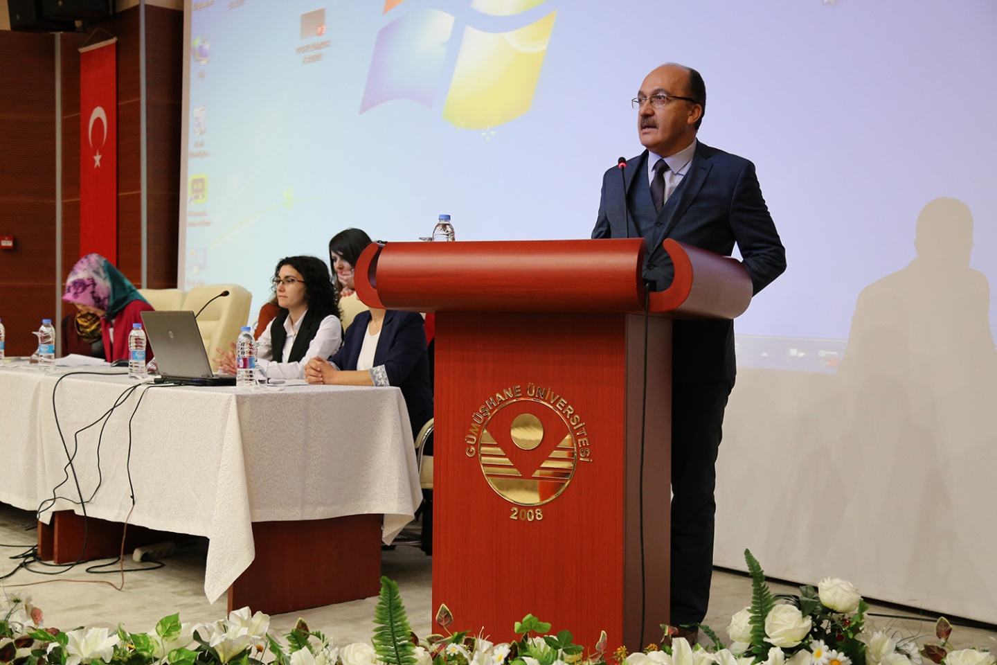 GÜ'de 8 Mart Dünya Kadınlar Günü Kutlandı 7