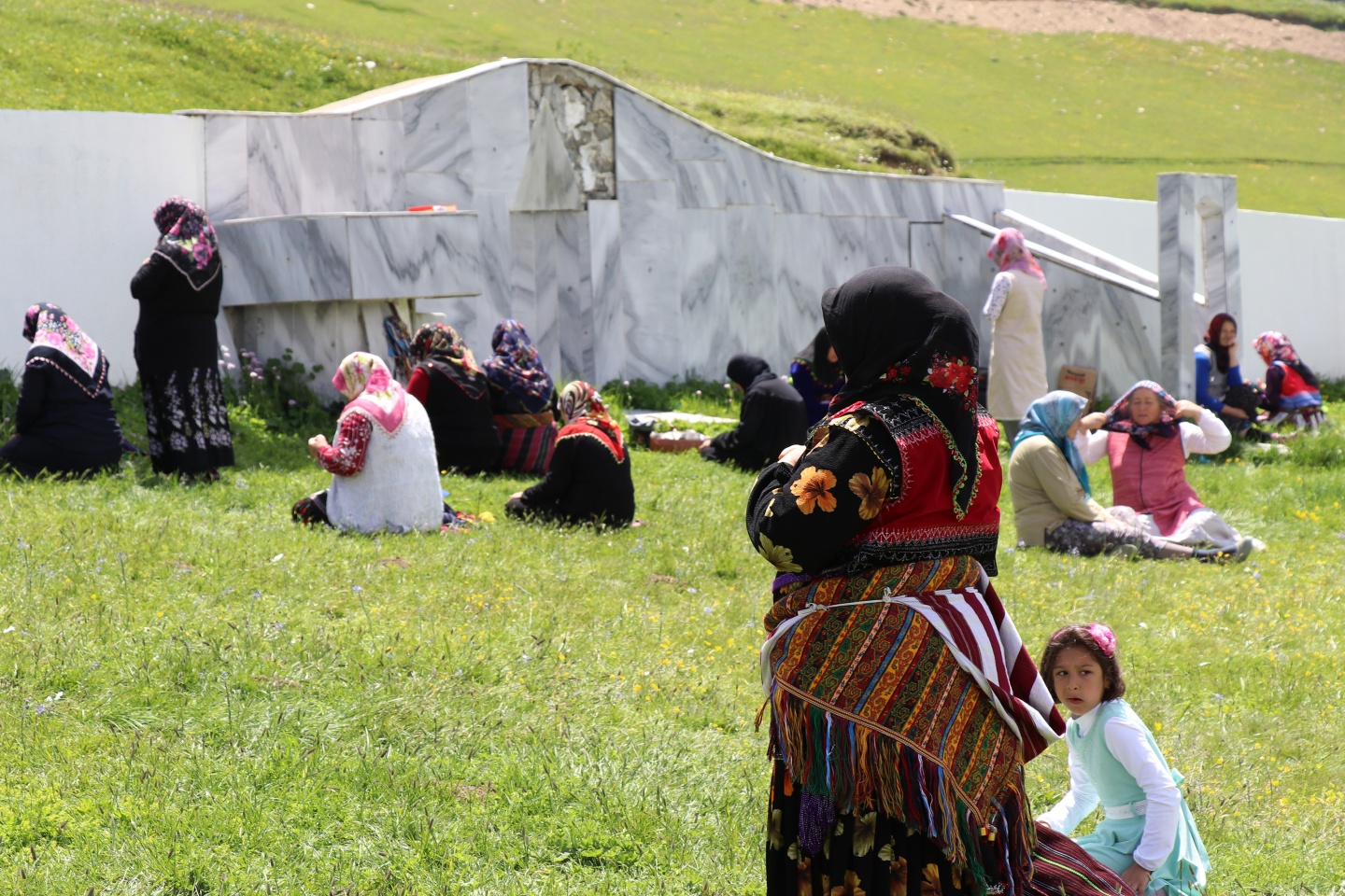Bu caminin ne kubbesi ne çatısı var 24