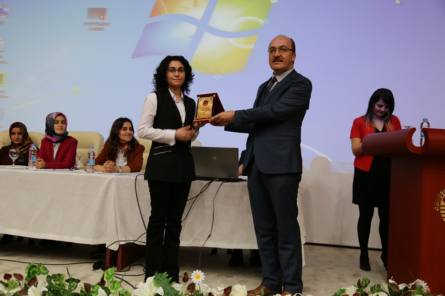 GÜ'de 8 Mart Dünya Kadınlar Günü Kutlandı 6