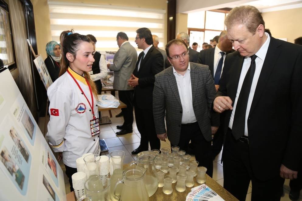 Zigana Mesleki ve Teknik Anadolu Lisesi’nden TÜBİTAK Bilim Fuarı 6