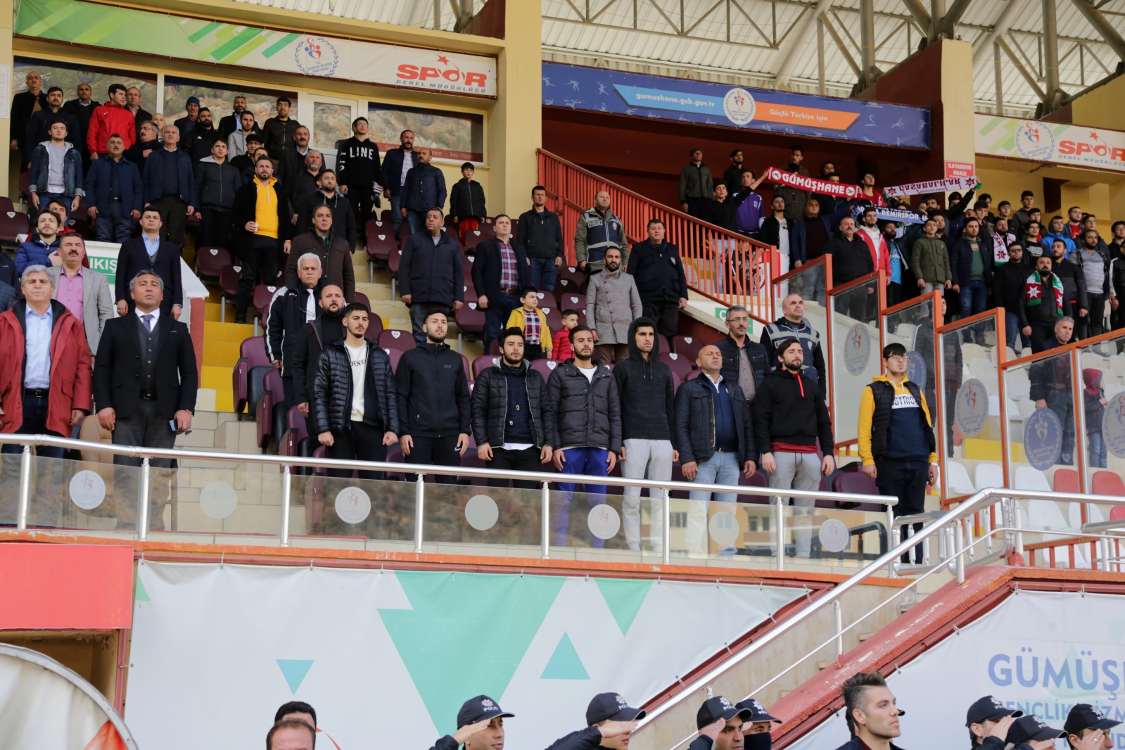 Gümüş Hacettepe'yi aşamadı: 2-3 37