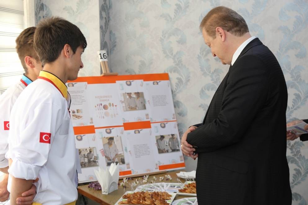 Zigana Mesleki ve Teknik Anadolu Lisesi’nden TÜBİTAK Bilim Fuarı 16