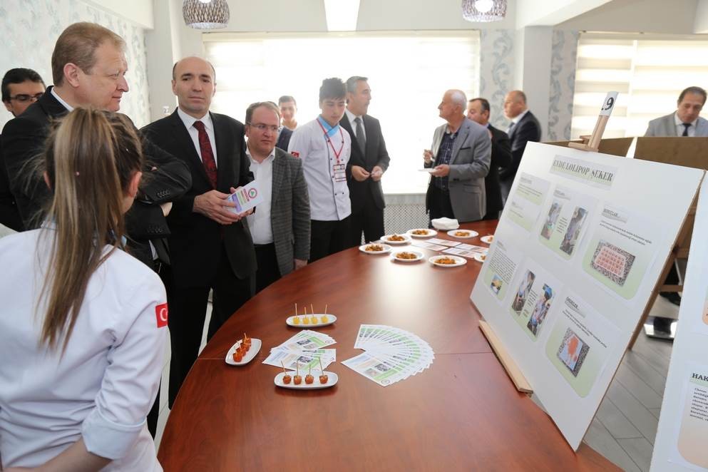 Zigana Mesleki ve Teknik Anadolu Lisesi’nden TÜBİTAK Bilim Fuarı 19