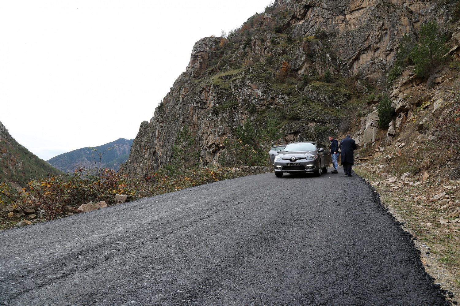 İl Özel İdaresi asfalt çalışmalarına devam ediyor 2