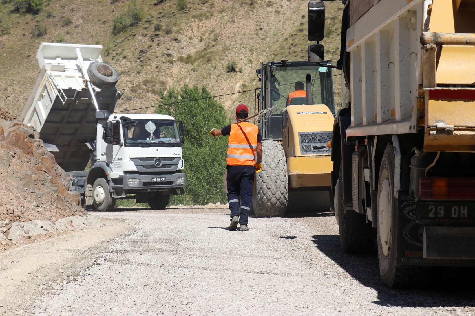 Krom Antik Kentine ulaşımı sağlayan yol asfaltlandı 15