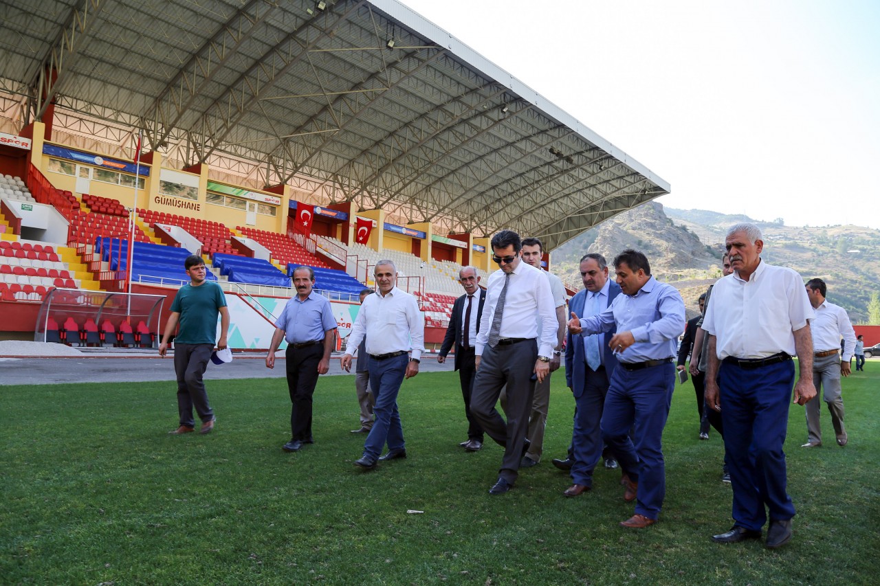 Vali Memiş Yeni Şehir Stadyumunu inceledi 3