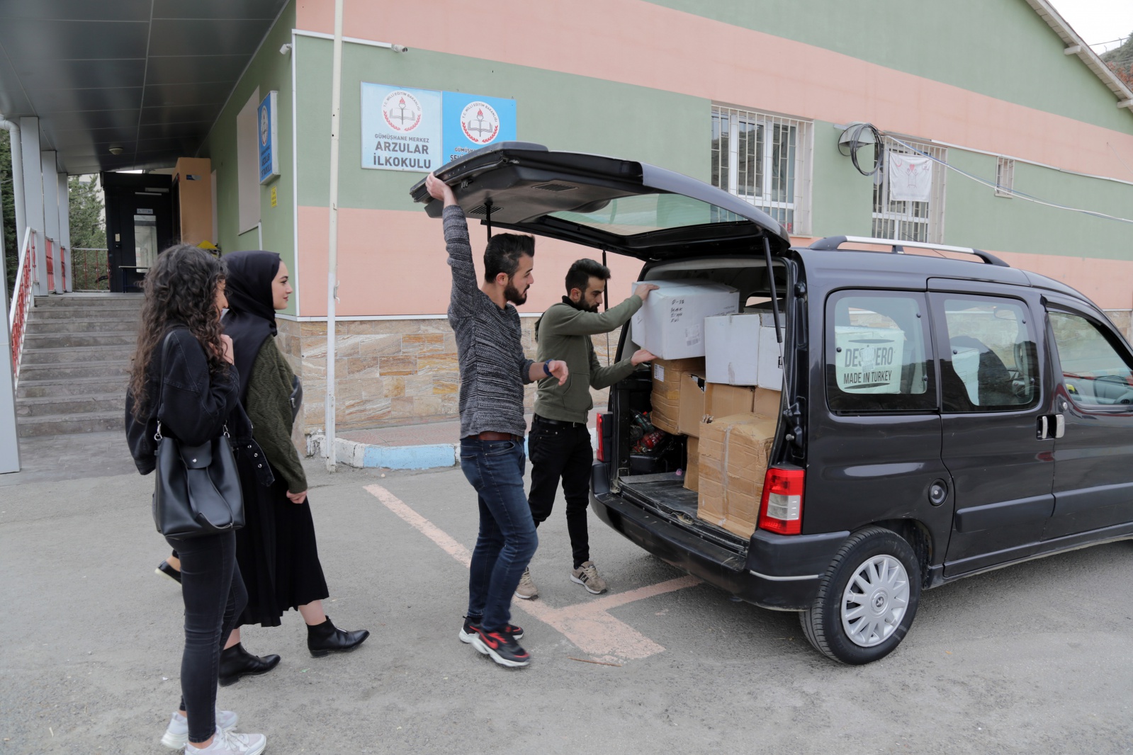 Üniversite öğrencileri vicdanlarını iyilikle besledi 6