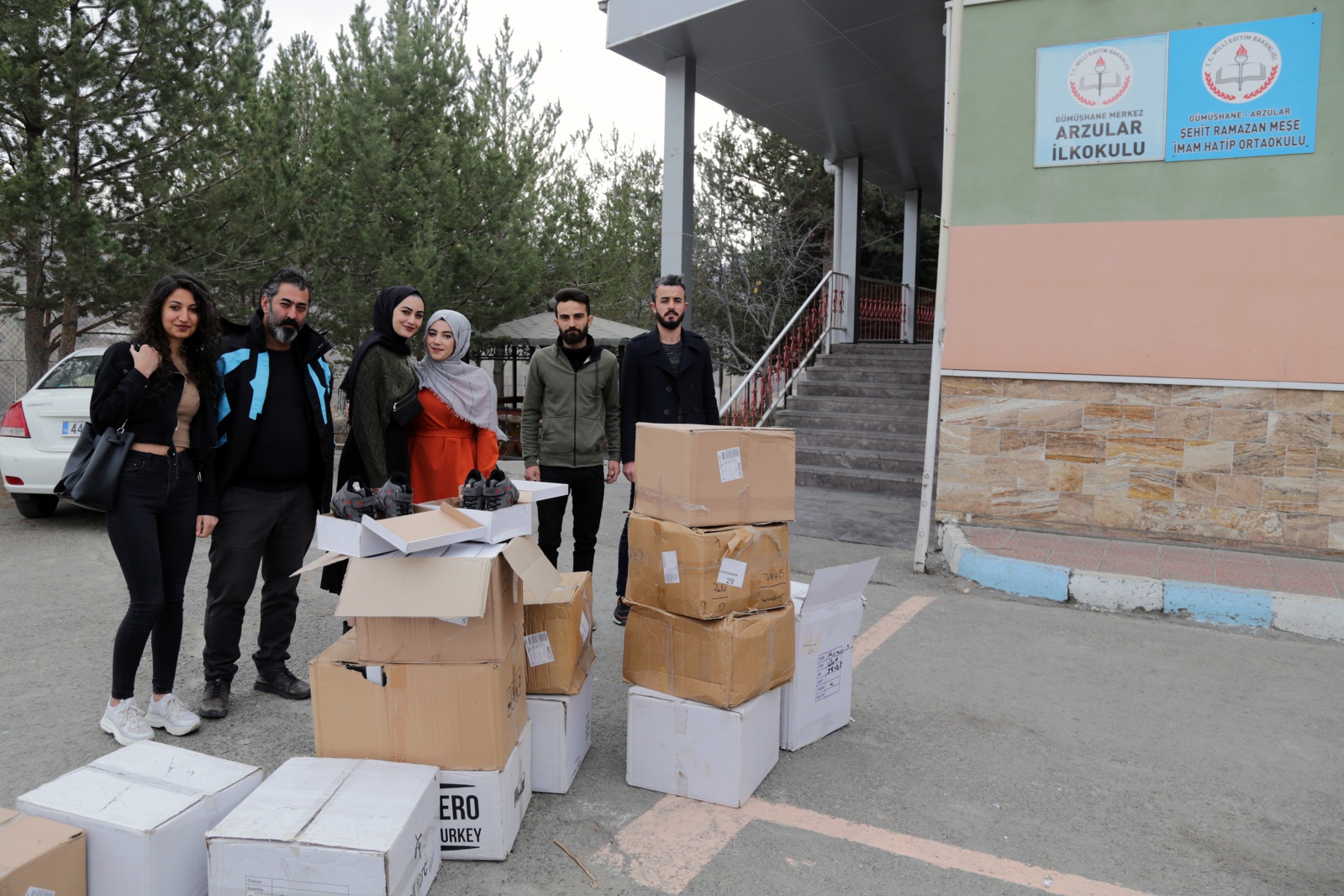 Üniversite öğrencileri vicdanlarını iyilikle besledi 11