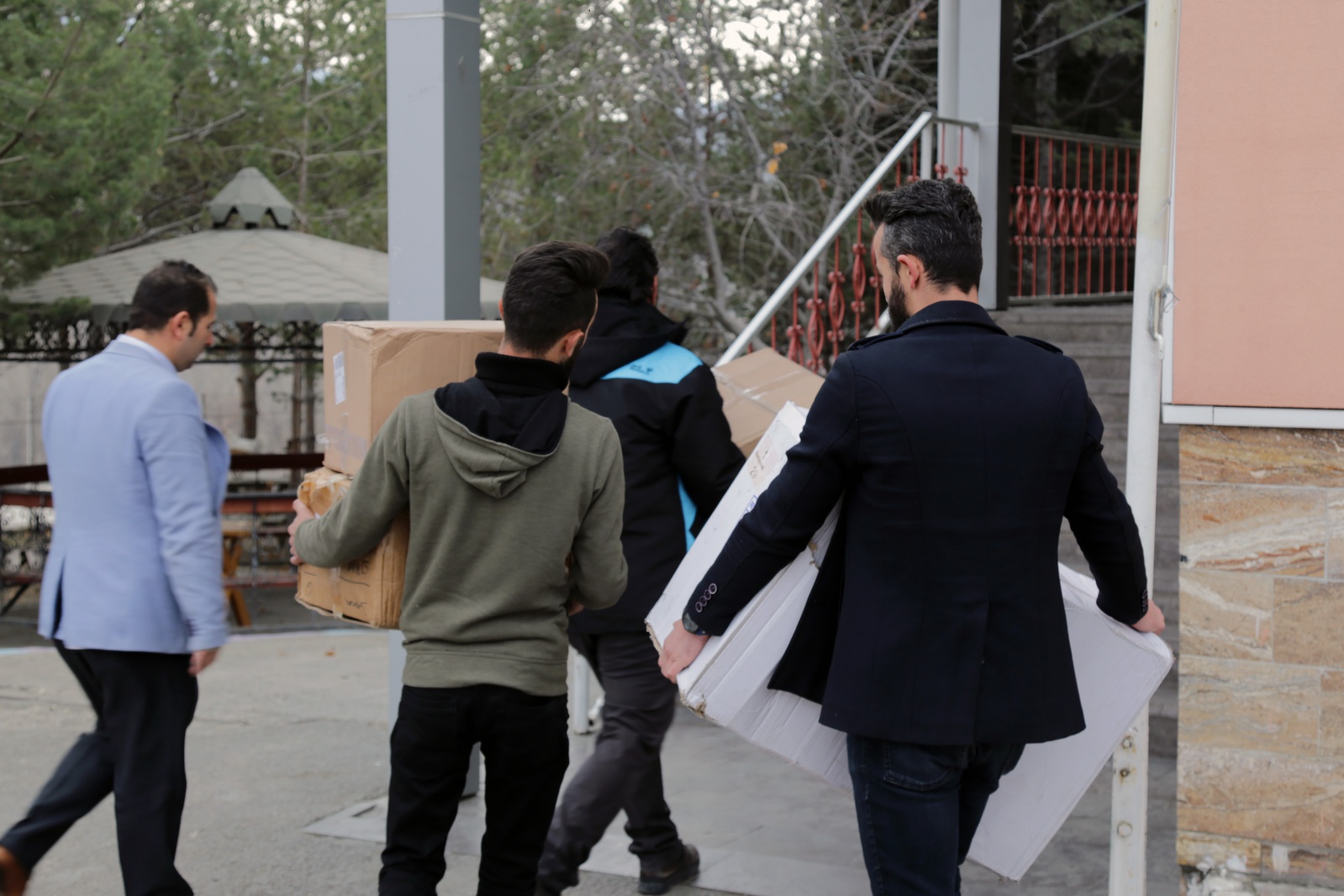 Üniversite öğrencileri vicdanlarını iyilikle besledi 4