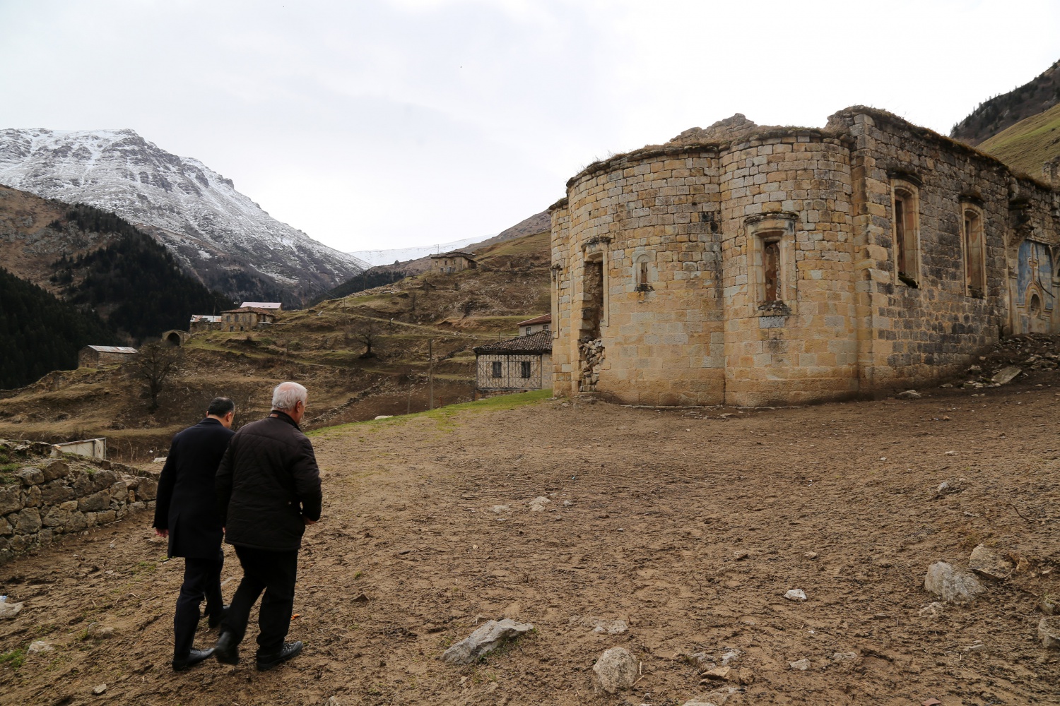 Vali Taşbilek ilk köy gezisini Yağmurdere vadisine gerçekleştirdi 6