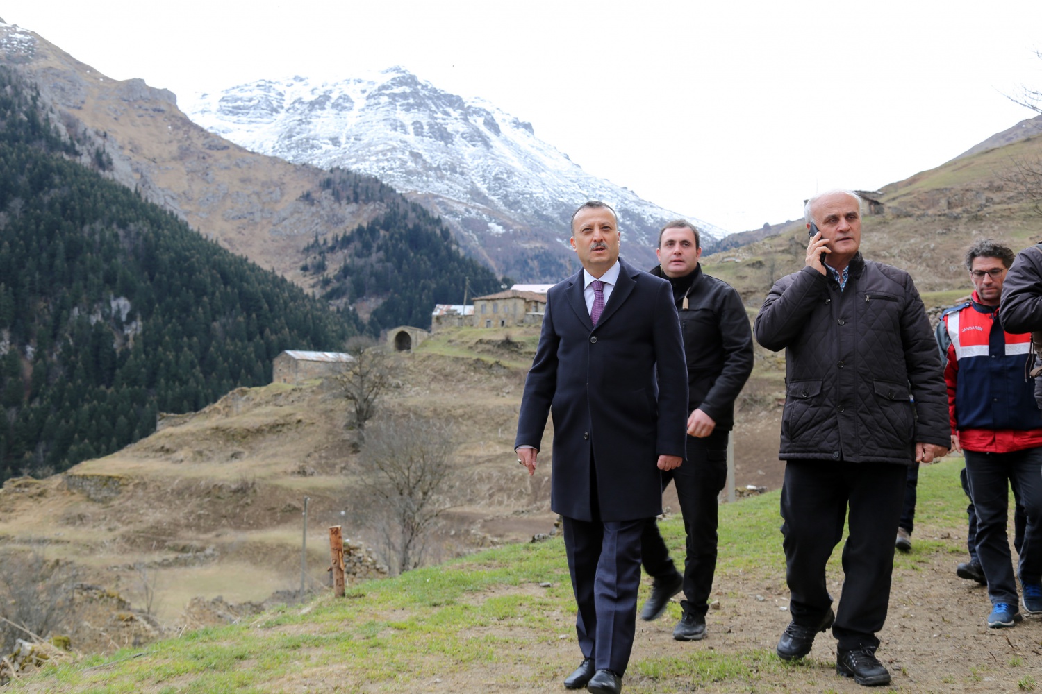 Vali Taşbilek ilk köy gezisini Yağmurdere vadisine gerçekleştirdi 14