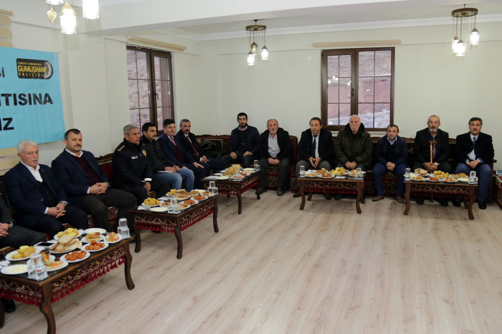 Gümüşhane’de mahalle toplantıları devam ediyor 2