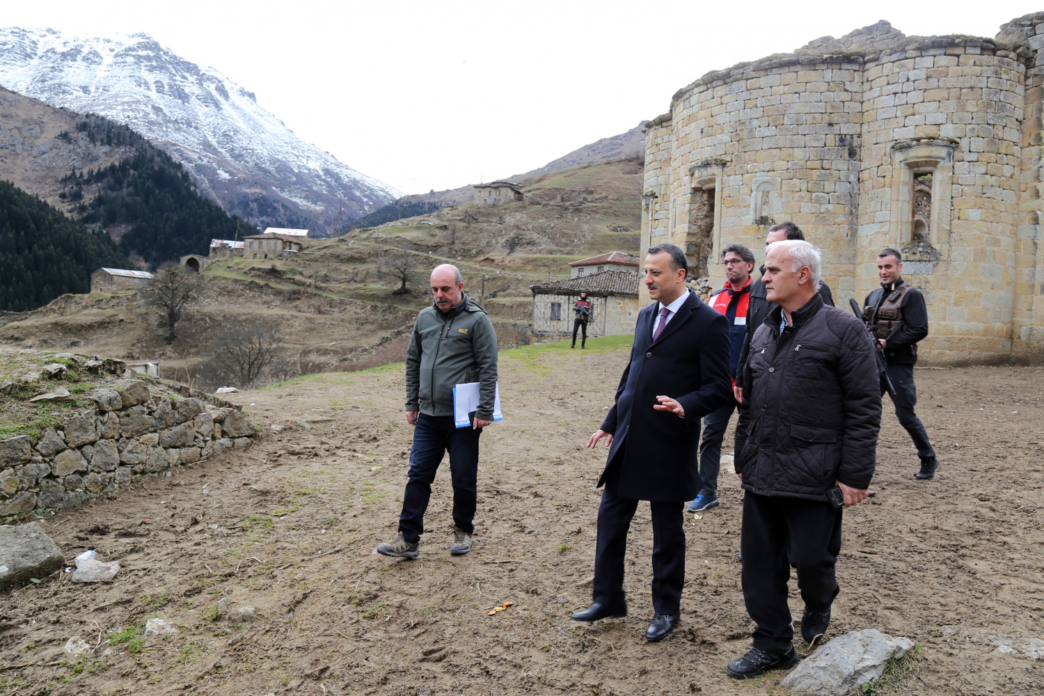 Vali Taşbilek ilk köy gezisini Yağmurdere vadisine gerçekleştirdi 5