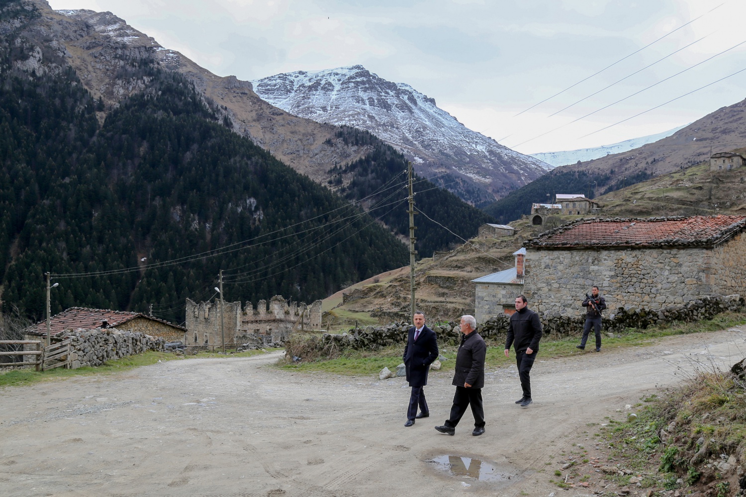 Vali Taşbilek ilk köy gezisini Yağmurdere vadisine gerçekleştirdi 11